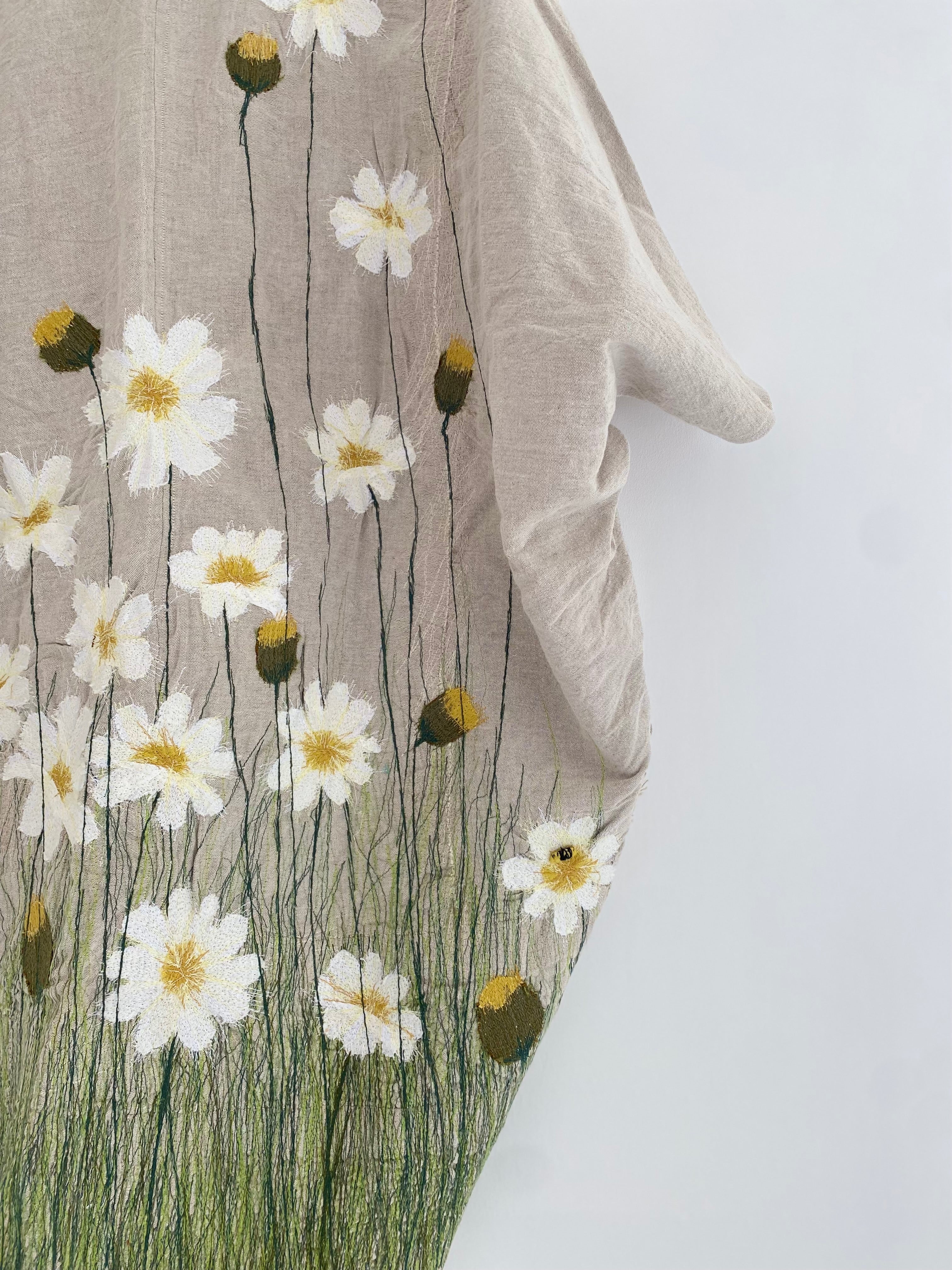 'MOTHER'S HUG' Daisies - Sacred Cocoon
