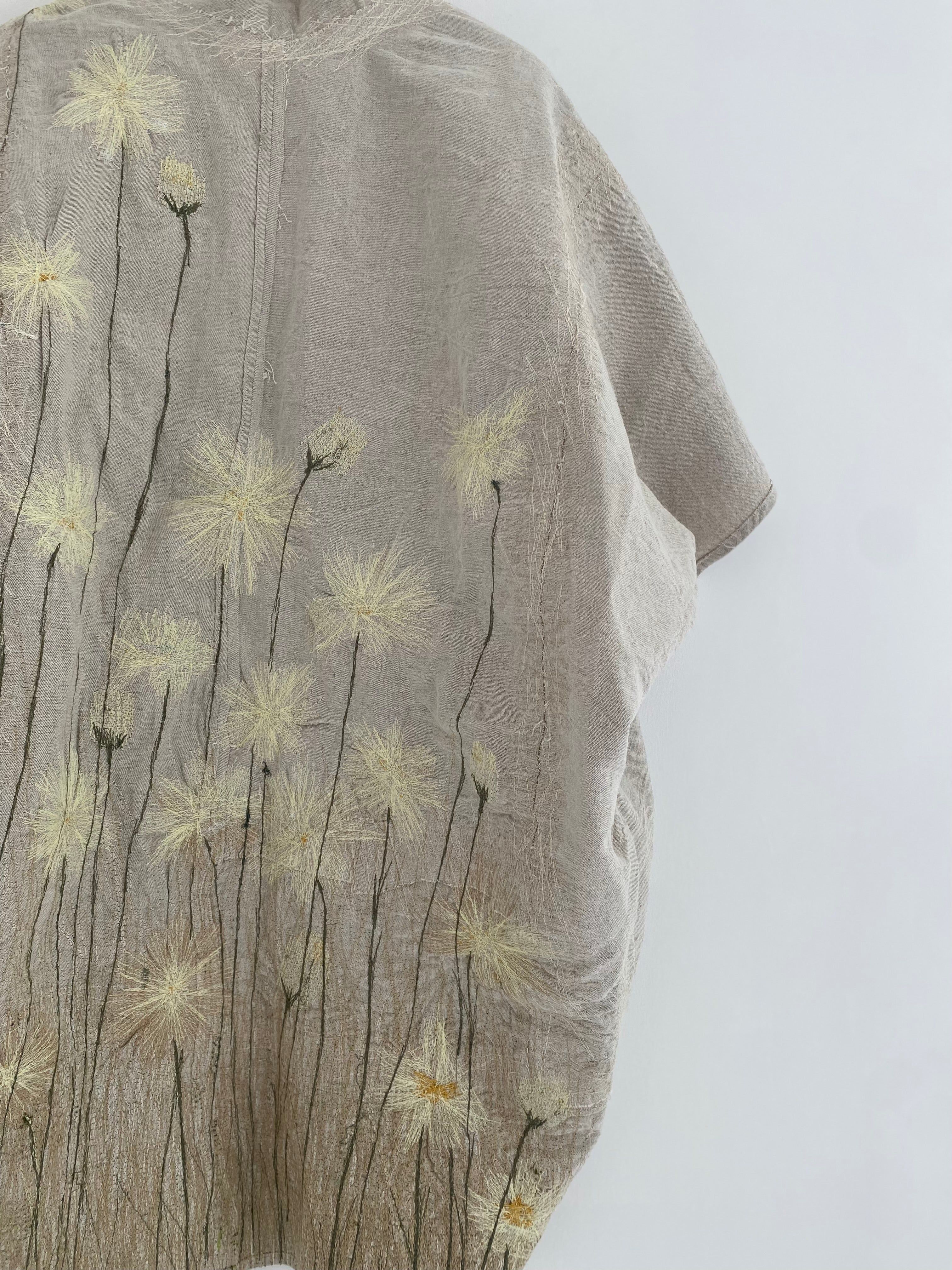 'MOTHER'S HUG' Daisies - Sacred Cocoon