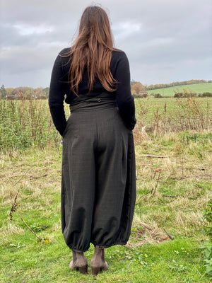 High Wasted trousers-Wool