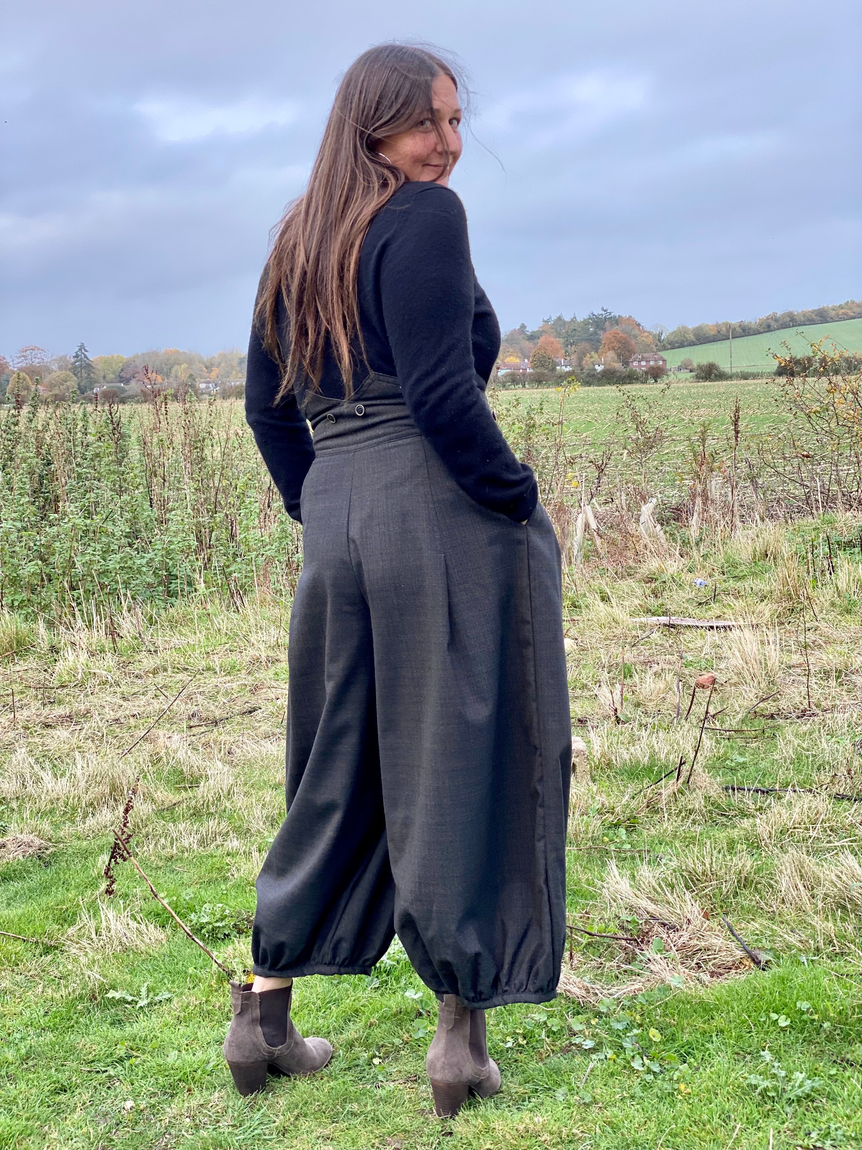 High Wasted trousers-Wool