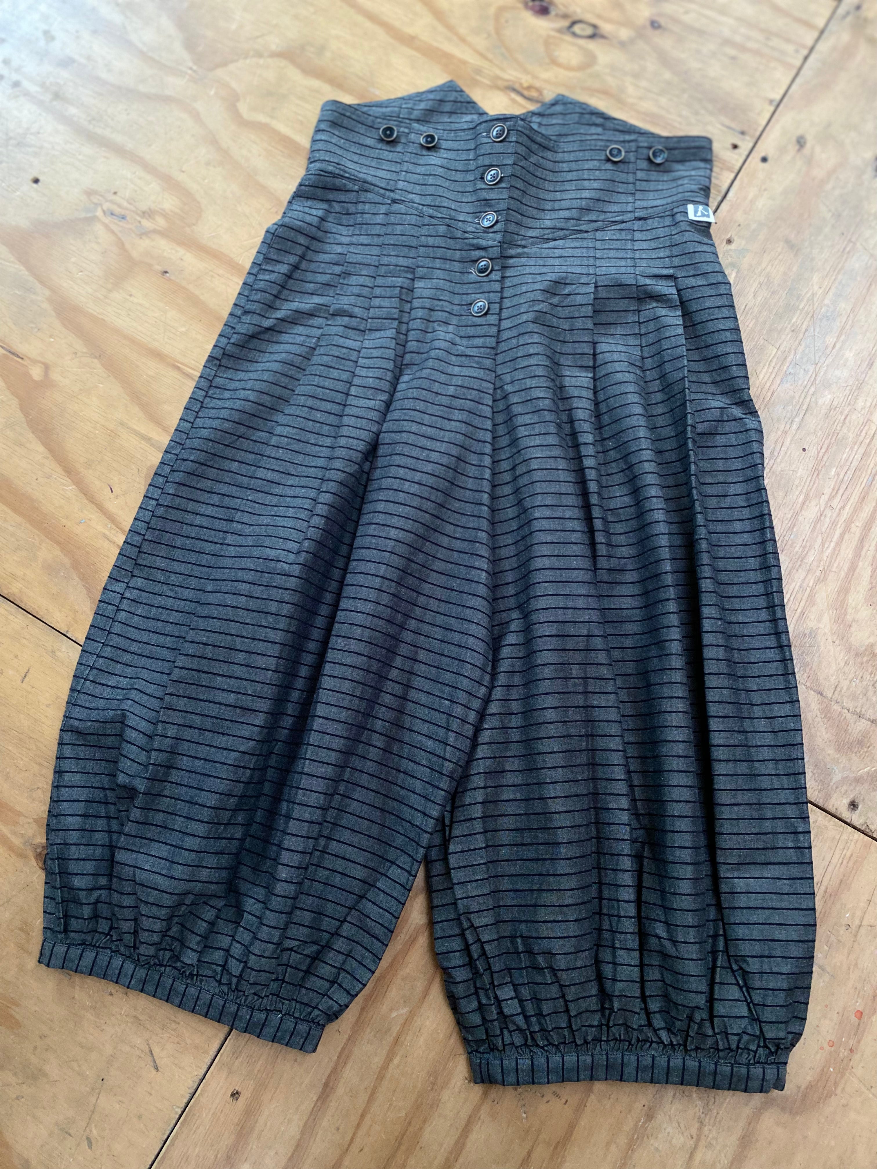 High waisted trousers - Horizontal stripe